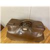 Image 2 : ANTIQUE DOCTORS BAG WITH KEY