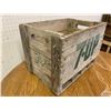 Image 2 : 7-UP SODA POP BOTTLE CRATE
