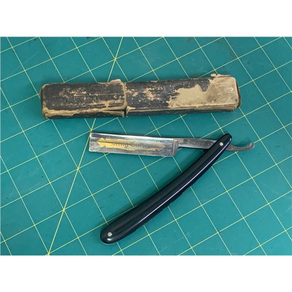 ANTIQUE STRAIGHT RAZOR