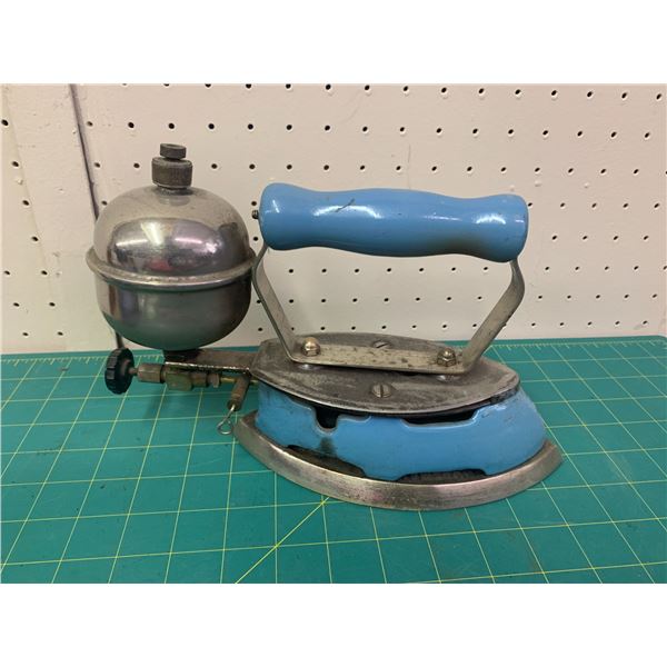 BLUE ENAMEL ANTIQUE COLEMAN GAS SAD IRON