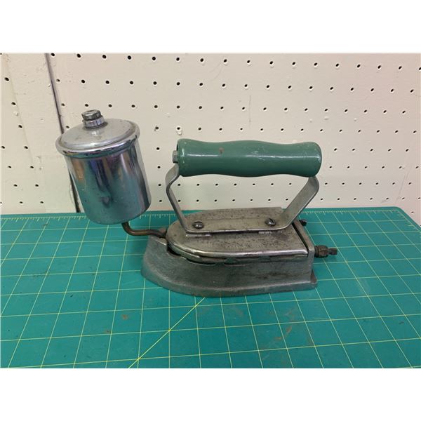 THE ROYAL USA ANTIQUE GAS SAD IRON
