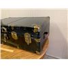 Image 3 : VINTAGE METAL TRUNK