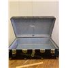 Image 4 : VINTAGE METAL TRUNK