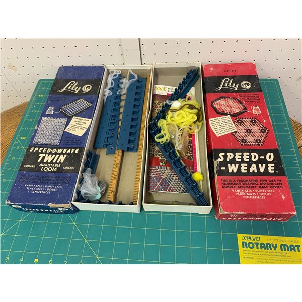 VINTAGE SPEED O WEAVE LOOMS