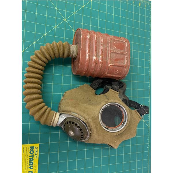 WWII GAS MASK