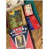 Image 5 : LOT OF VINTAGE AND ANTIQUE GAMES TOYS PUZZLES