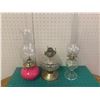 Image 1 : LOT OF OIL LAMPS