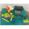 Image 1 : LOT OF VINTAGE TOYS