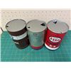 Image 3 : LOT OF 3 DIFFERENT ESSO D3 OIL CANS ONE QUARTS
