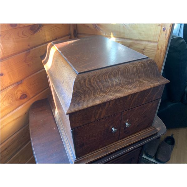 ANTIQUE TABLE TOP GRAMOPHONE WORKING