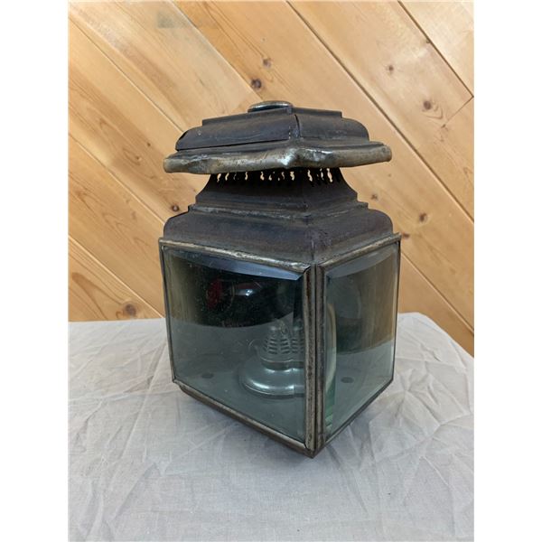 ANTIQUE BUGGY LANTERN