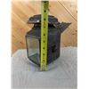 Image 5 : ANTIQUE BUGGY LANTERN