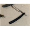 Image 2 : ANTIQUE STRAIGHT RAZOR LOT