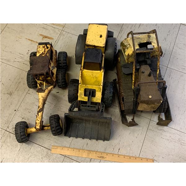 LOT OF TONKA TOYS
