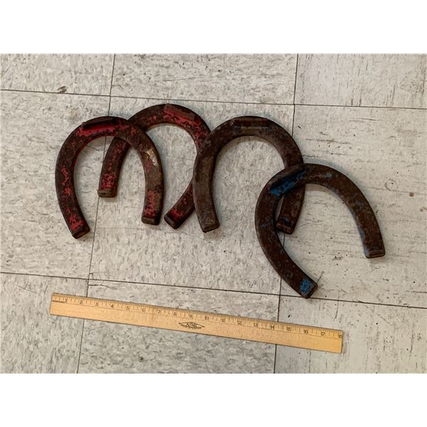 OLD GAMING HORSESHOES