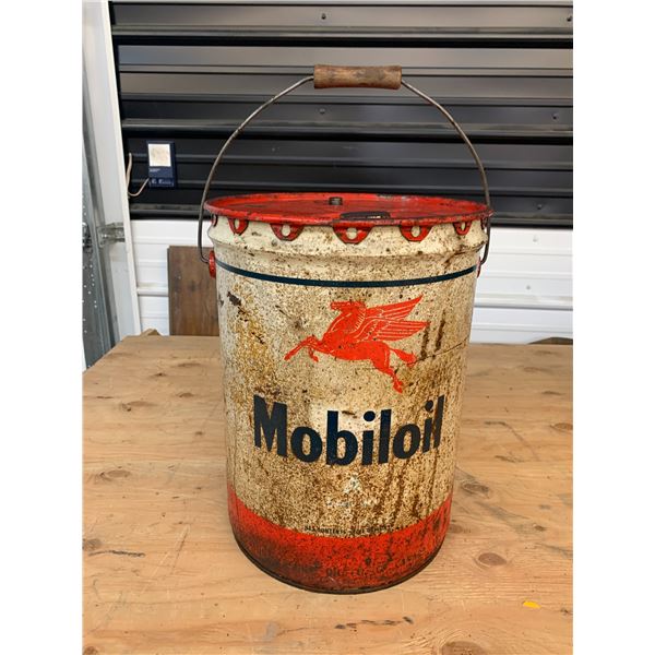 FIVE GALLON GULF OIL PAIL