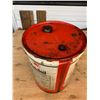 Image 5 : FIVE GALLON GULF OIL PAIL