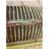 Image 3 : CASE TRACTOR CAST IRON GRILL NO CRACKS