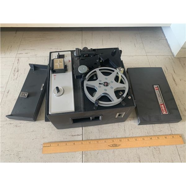 VINTAGE KODAK AUTOMATIC 8 PROJECTOR