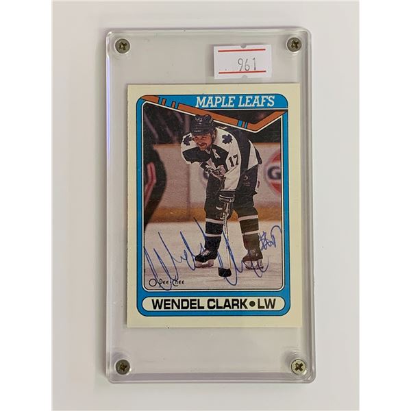 AUTOGRAPHED WENDEL CLARK HOCKEY CARD