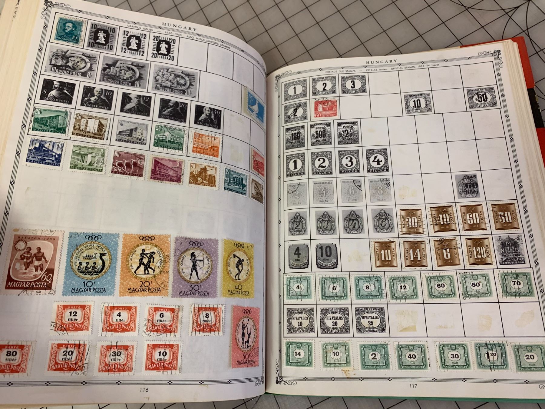 PREMIER WORLD STAMP ALBUM BOOK WITH MANY STAMPS