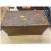 Image 1 : ANTIQUE DOVETAIL TRUNK 40" x 19 1/2 x 20 1/2"