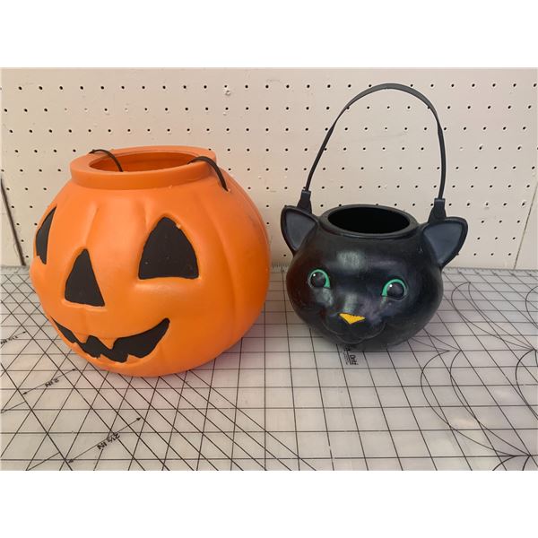 VINTAGE HALLOWEEN TREAT PAILS