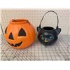 Image 1 : VINTAGE HALLOWEEN TREAT PAILS