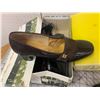 Image 2 : VINTAGE WOMENS SHOES AND BOXES