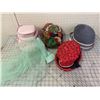 Image 1 : LOT OF VINTAGE LADIES HATS