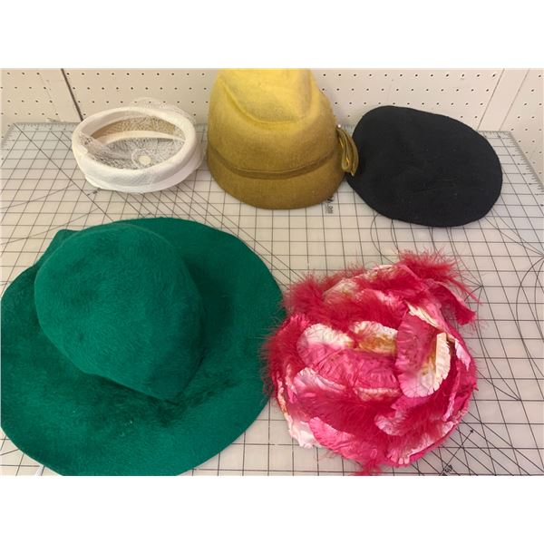 LOT OF VINTAGE LADIES HATS