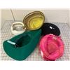 Image 4 : LOT OF VINTAGE LADIES HATS