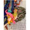 Image 4 : LOT OF SCARVES