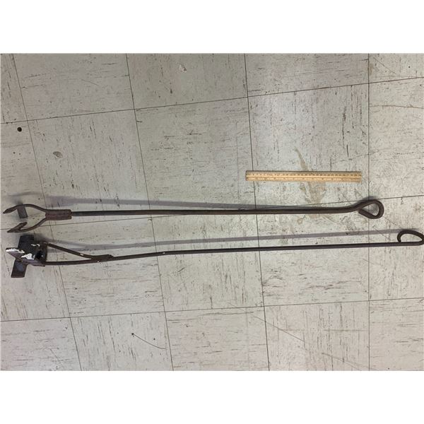 LOT OF OLD BRANDING IRONS