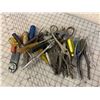 Image 1 : LOT OF HAND TOOLS