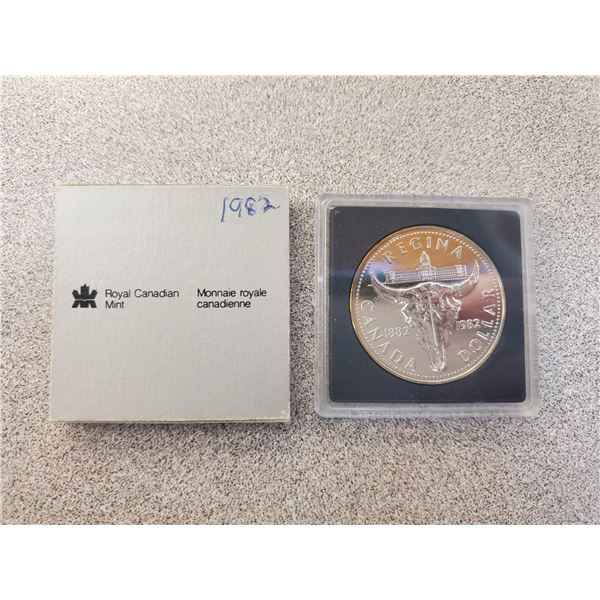 1982 Canada silver dollar Regina