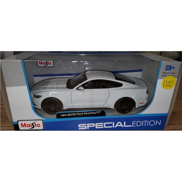 1/24 DIE CAST 2015 MUSTANG