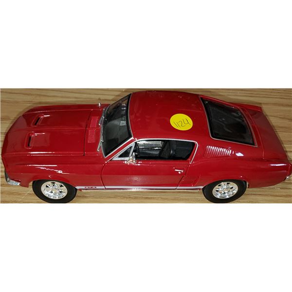 1/18 DE CAST 1967 MUSTANG