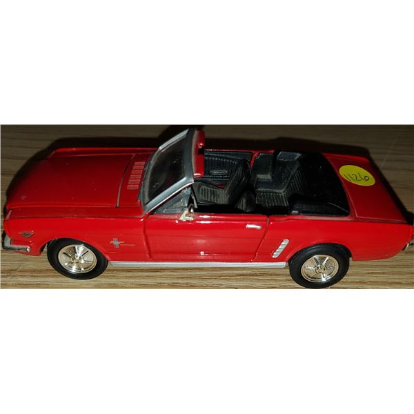 1/24 DIE CAST 1964 MUSTANG