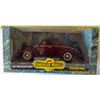 Image 1 : 1940 Ford Deluxe Coupe 1:18 Model