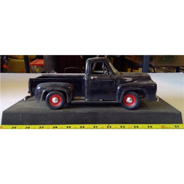 1953 Ford Pickup Mounted Model
