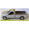 Image 3 : Ford F-350 Super Duty 1:27 Model