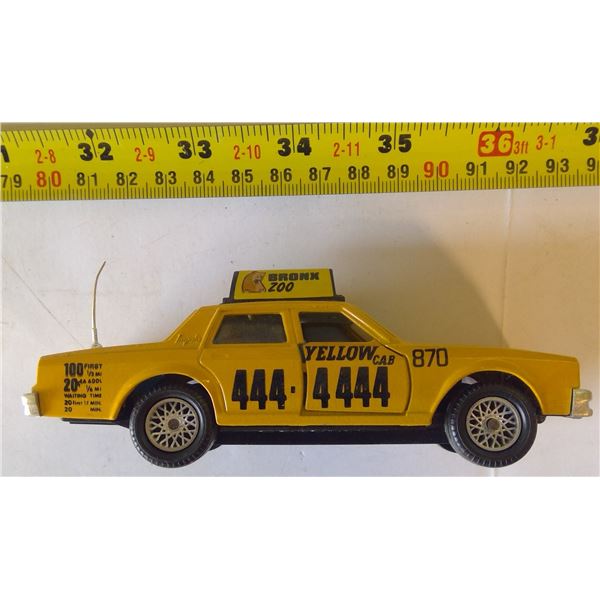 Chevrolet Impala Model Car 1:43