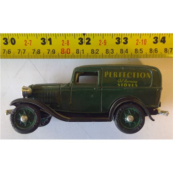1932 Ford Panel Delivery Truck Model Car
