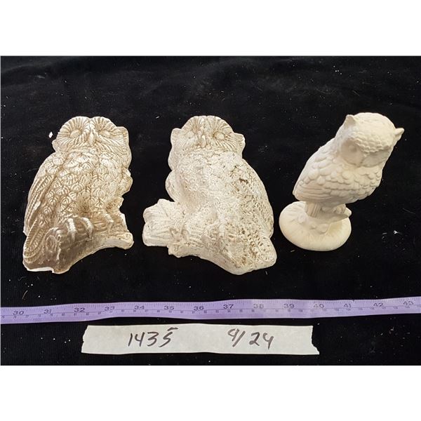 Owl Figurine & 2 Owl Wallhangings