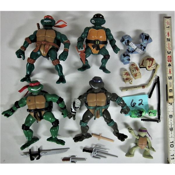 Lot of 5 vintage 1980's Teenage Mutant Ninja Turtles with accessories