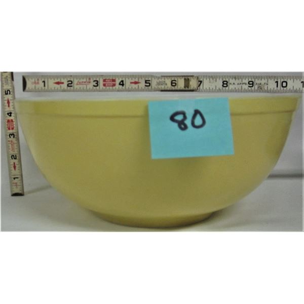 Vintage 10"W X 4"T Pyrex Large yellow mixing bowl