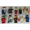 Image 6 : Lot of 60 Lego mini figures & accessories