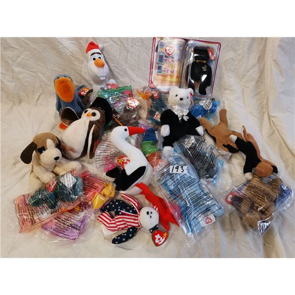 20 Beanie babies, most with tags