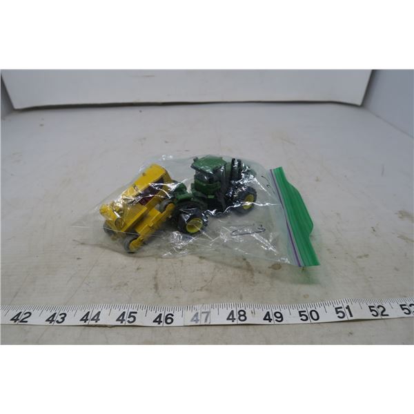 Lensey Matchbox D9 Caterpillar & ERTL John Deere Tractor